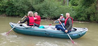 Kanufahrt im Kanadier auf dem Neckar