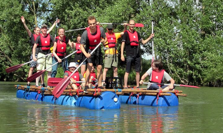 Azubiausflug: abenteuerliche Flossfahrt